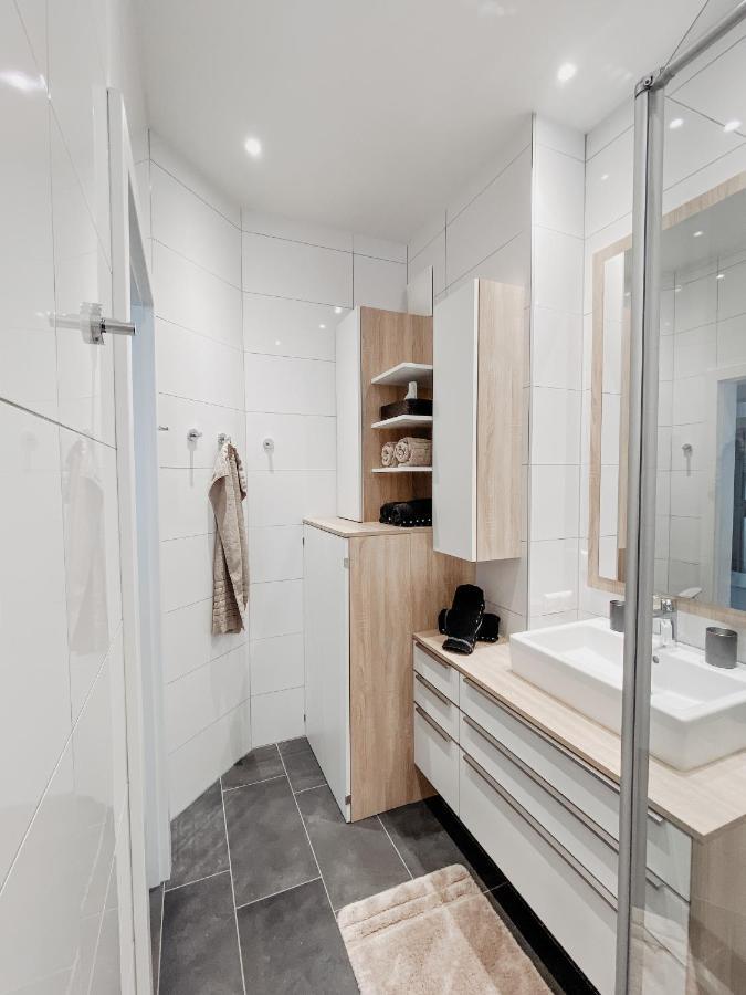 Lake View Apartment Seecorso Velden am Wörthersee Екстериор снимка